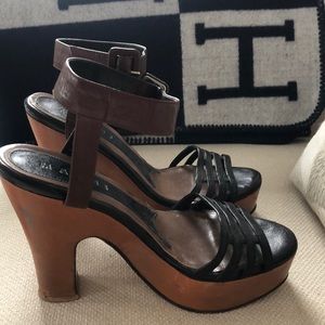 Marni ankle strapped block heel leather shoes